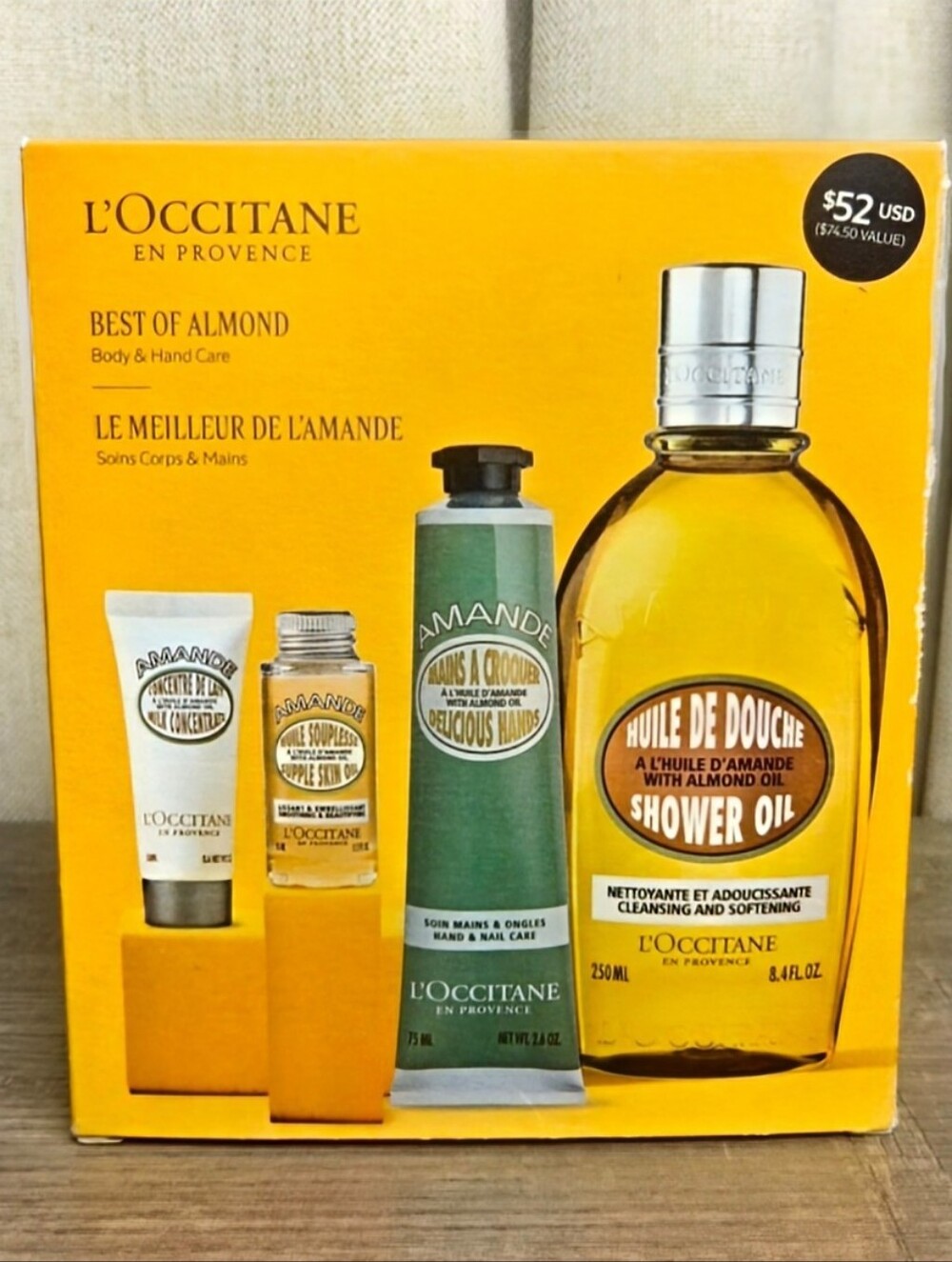 L'OCCITANE En Provence Best of Almond Body & Hand Care Gift Set 4 pcs